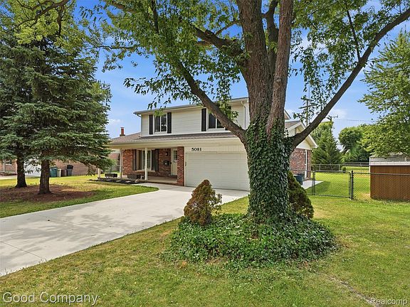 3rd image of 5081 Abington Dr