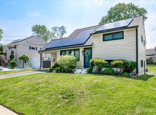 16 Shetland Rd, East Brunswick, NJ 08816