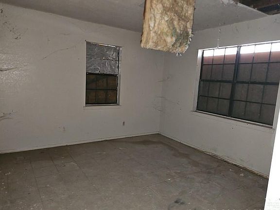 5th image of 257 Broadway St
