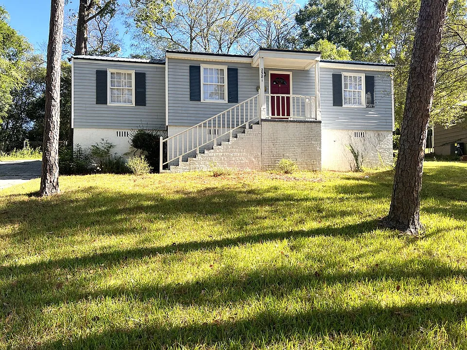 2581 Old Holton Rd