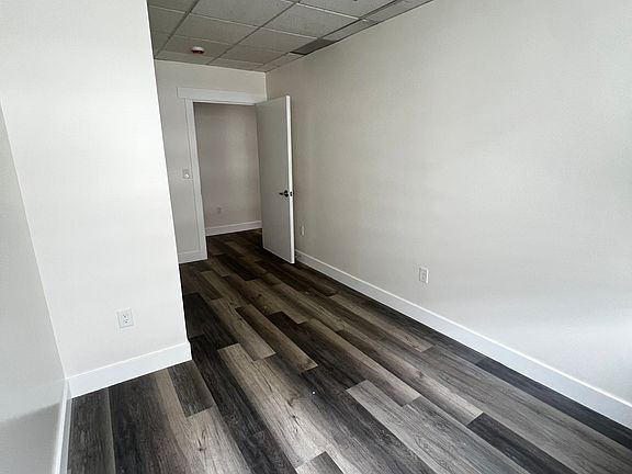 4th image of 1111 14th St NW #802
