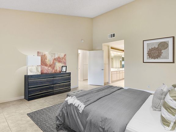 5th image of 2675 N Whitewater Club Dr