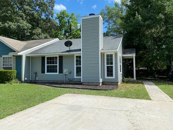 2nd image of 327 Somerset Dr