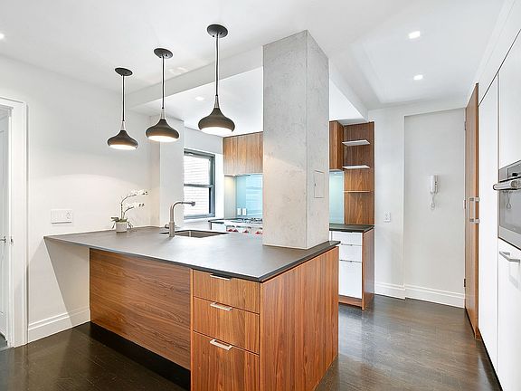 3rd image of 60 E 96th St APT 15-A