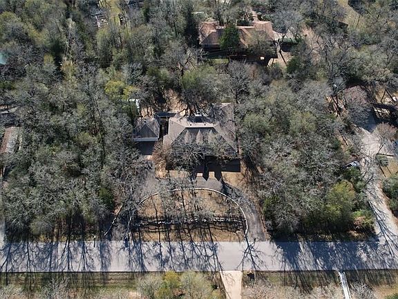 4th image of 1008 Huntington Dr