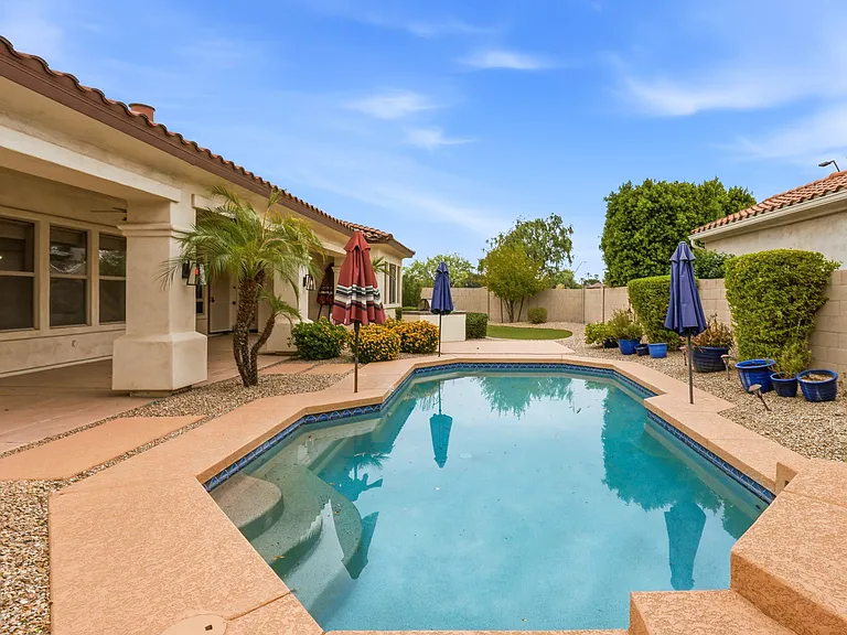622 E Vinedo Ln — Photo 47