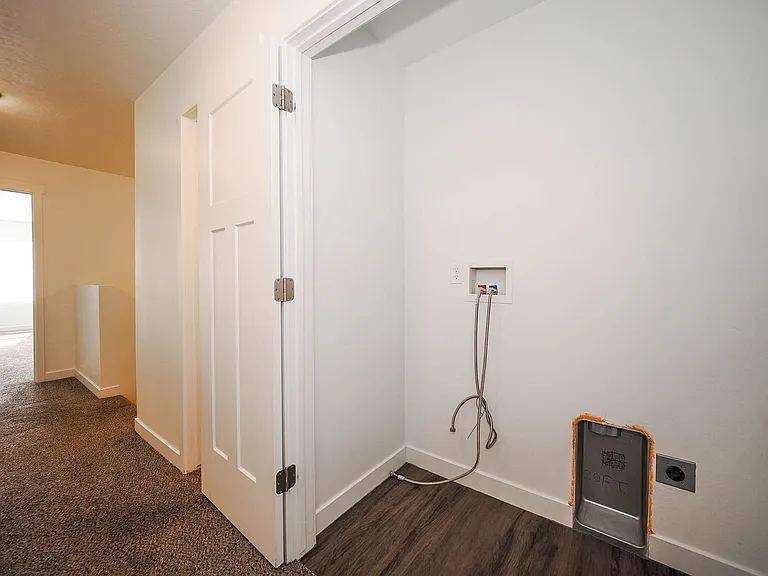 634 N 130 E — Photo 22