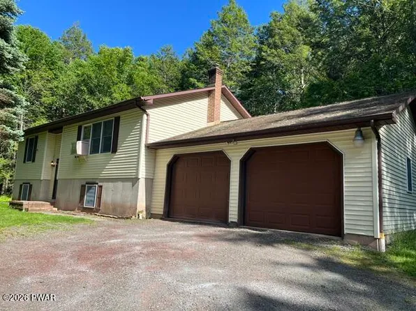 18 Short Rd, Beach Lake, PA 18405