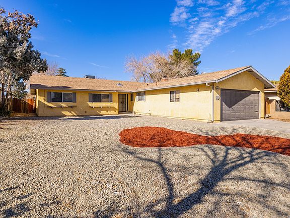 3rd image of 44415 Palm Vista Ave