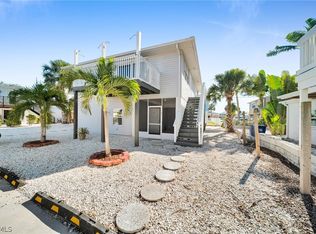 128 Eucalyptus Ct, Fort Myers Beach, FL 33931