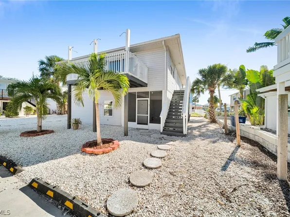 128 Eucalyptus Ct, Fort Myers Beach, FL 33931