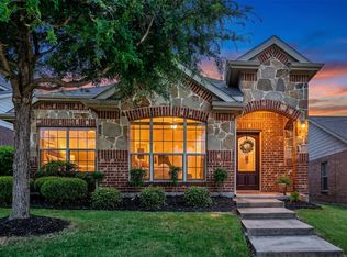 8932 Wild Rose Ln, Aubrey, TX 76227