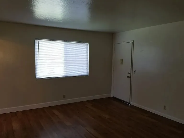 2100 Marlboro Ct #1 — Photo 3