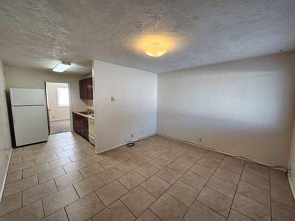 4th image of 2452-2498 1st St #2476