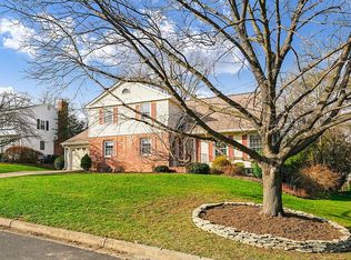 1742 Lockerbie Ln, Vienna, VA 22182