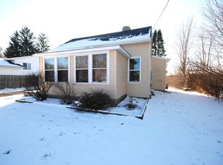 2005 Vine St, Eau Claire, WI 54703