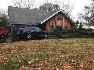 65 Morris Ave, Holtsville, NY 11742