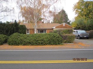 93102 N Harrington Rd, West Richland, WA 99353