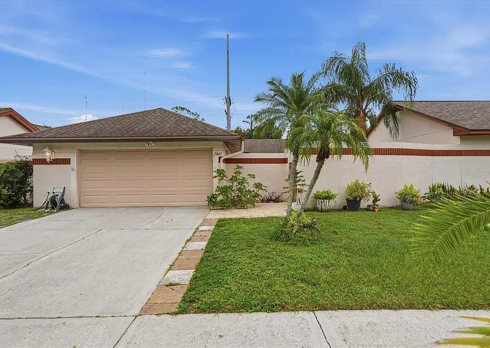 7047 Silvermill Dr