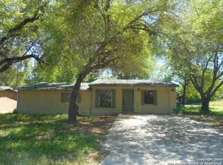 229 Haverlah Rd, Pleasanton, TX 78064