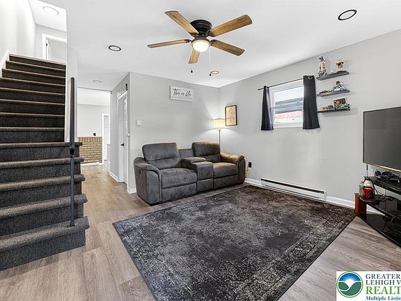 3rd image of 251 Edward Ln