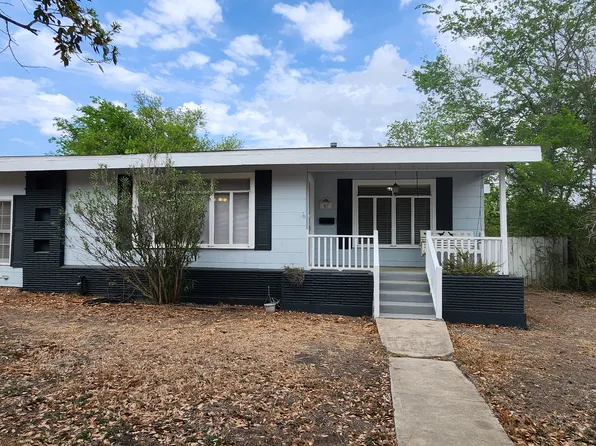 417 S Vandiver Rd, Terrell Hills, TX 78209