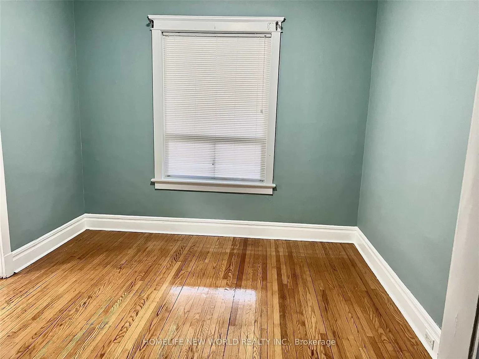 3 bed, $3,190 — Photo 2