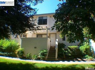 3036 Swallows Nest Dr, Sacramento, CA 95833