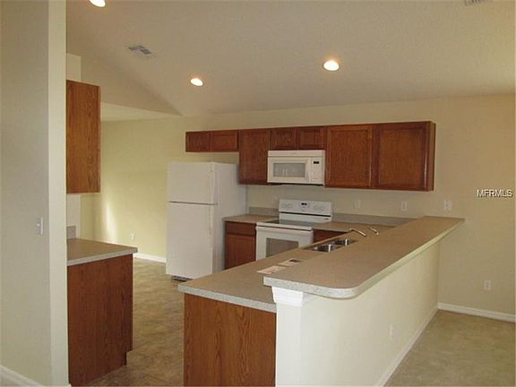 5th image of 4659 Doral Park Ave