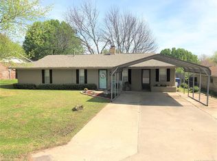 2404 Arlington Blvd, Ada, OK 74820