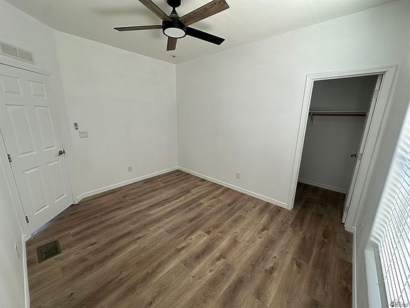 4th image of 546 W Rainbow Ln