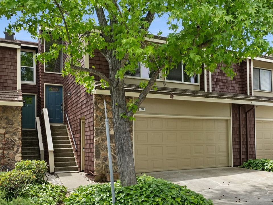 1st image of 238 Thistle Cir