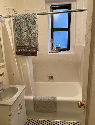 Rented by Geraldine Capasso, LREB | media 17