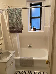 Rented by Geraldine Capasso, LREB