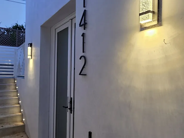 1412 Marine Ave — Photo 3