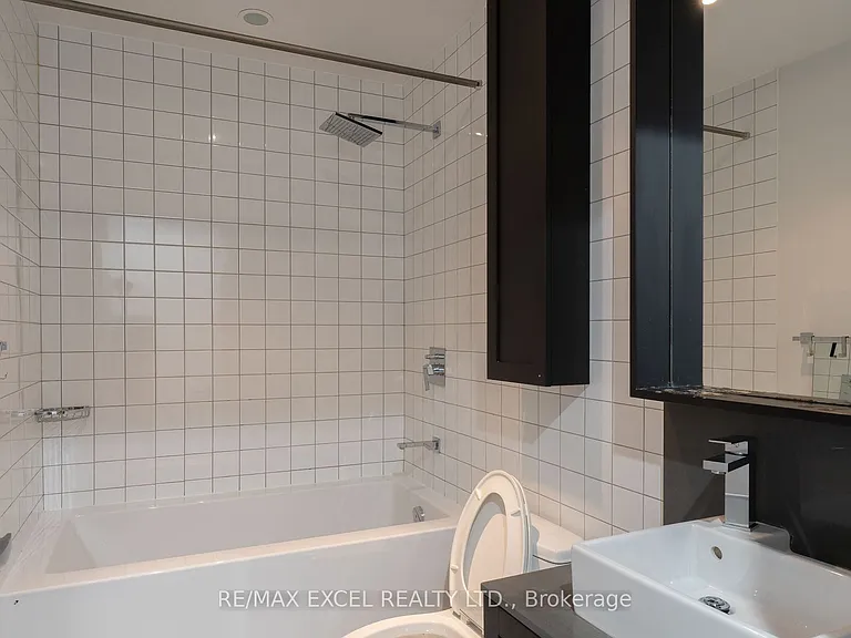 783 Bathurst St #506 — Photo 9