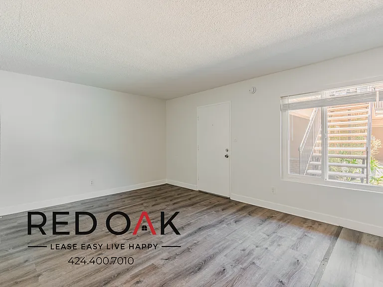 111 W Del Amo Blvd #6 — Photo 6