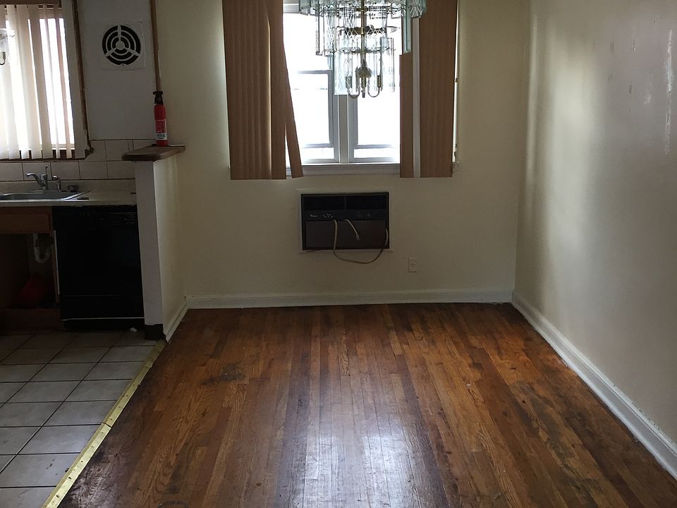 2nd image of 6010 Agusta St