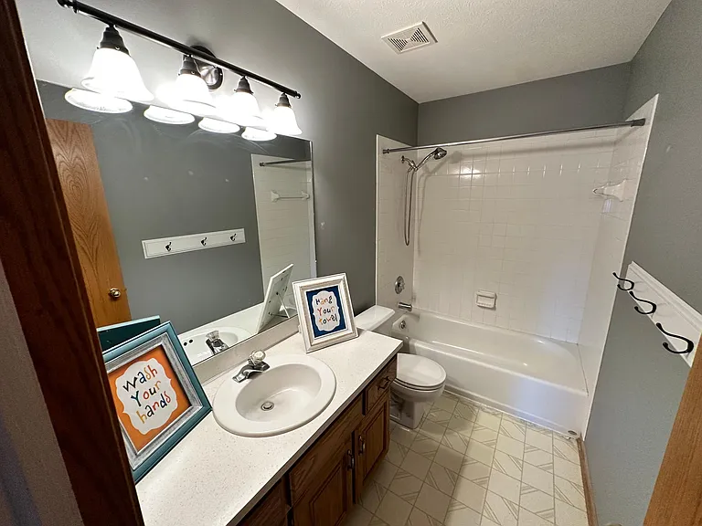 17007 Karen St — Photo 21
