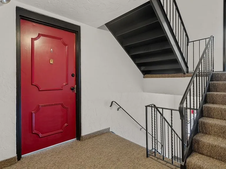 100 Fellsview Ter #105-B — Photo 7