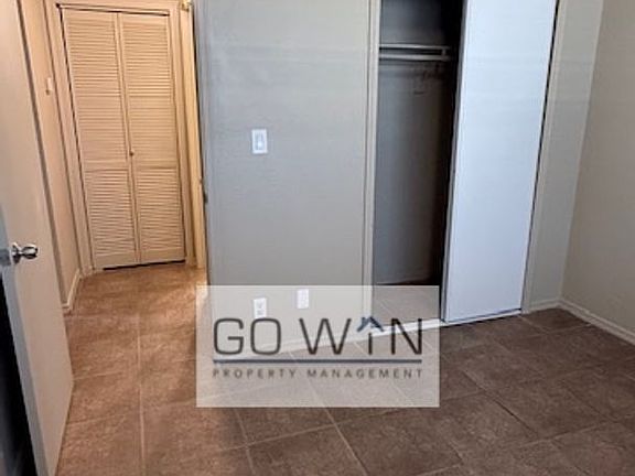 3rd image of 6637 W Myrtle Ave #4