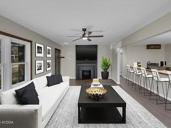 2nd image of 410 Chamlee Dr