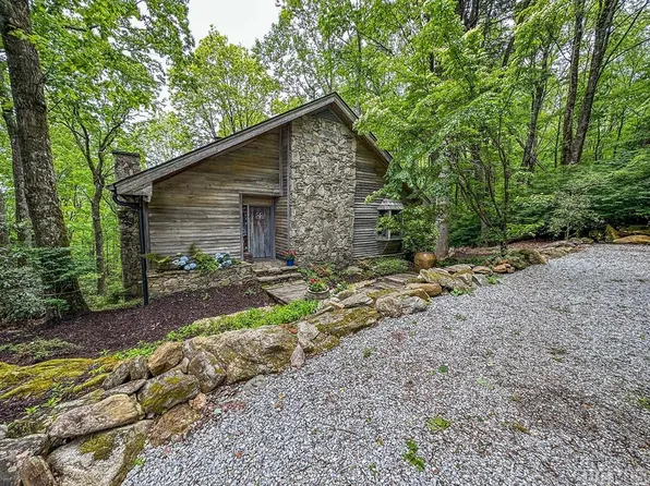 123 Ridgeview Lane, Sky Valley, GA 30537