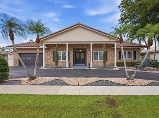 16530 Lake Tree Dr, Fort Lauderdale, FL 33326