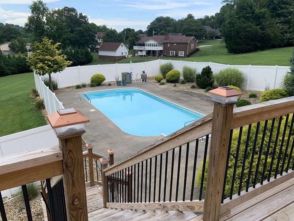 2nd image of 1216 Morning Dove Dr