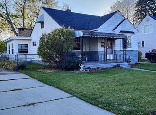 15044 Lincoln Ave, Eastpointe, MI 48021