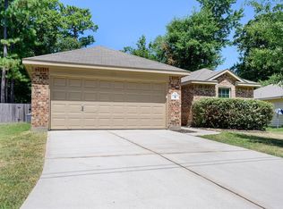 8 Shady Oak Ln, Conroe, TX 77304