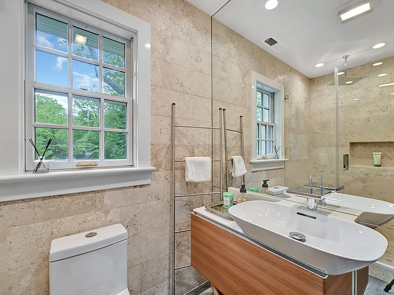 6907 Bradley Blvd — Photo 31