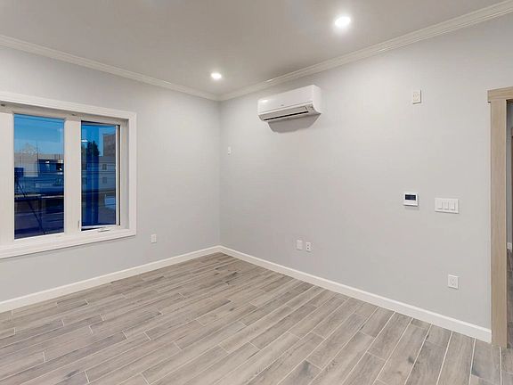 5th image of 340 Westside Ave #506