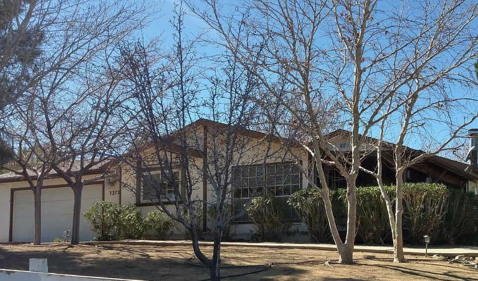 1st image of 32725 Peach Tree Ln